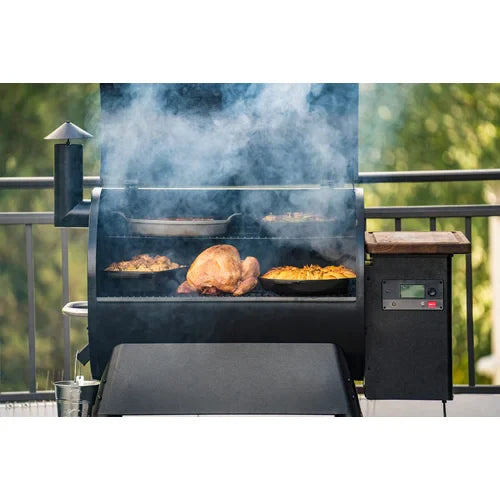 Black Traeger Pro 780 Wood Pellet Grill